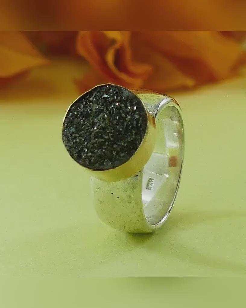 Druzy Mixed Metal Ring Two Tone Solid 9 karat Yellow Gold and 925 Sterling Silver Unique Agate Druzy Stone