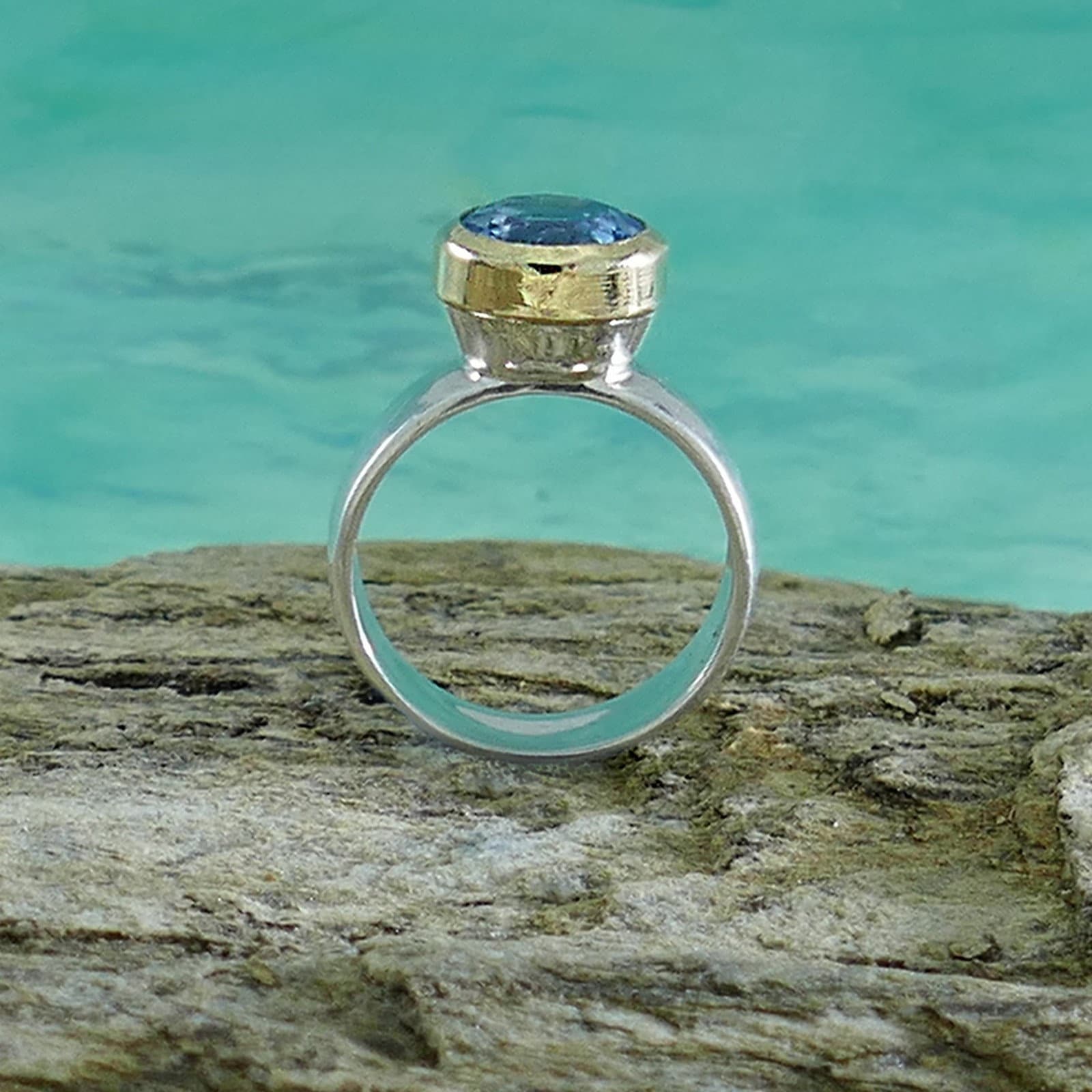 Blue Topaz Mixed Metal Ring 4.5 Carat Natural Blue Topaz Gemstone Two Tone Solid 9k Yellow Gold & 925 Sterling Silver Solitaire Ring Setting