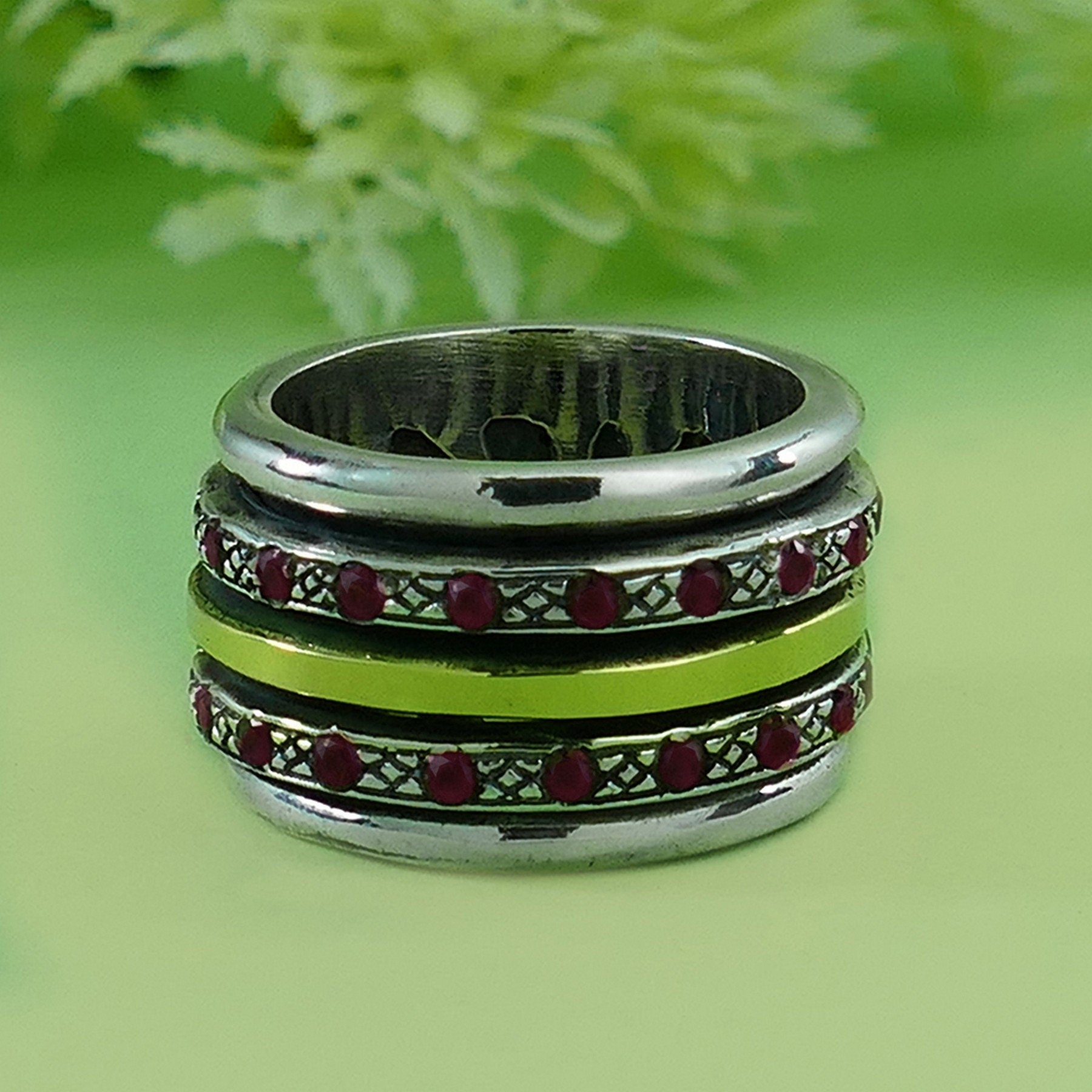 3.2 Carat Natural Crystal Quartz Red Garnet Gemstone Gold Spinner Ring Two Tone Solid 9k Yellow Gold & 925 Sterling Silver Mixed Metal Ring
