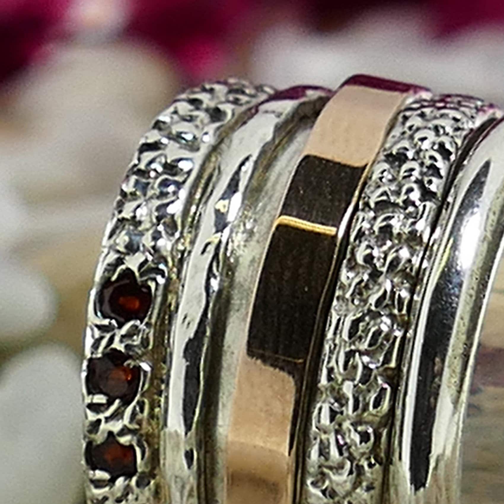 Red Radiance: Wide Two-Tone Garnet Spinner Ring