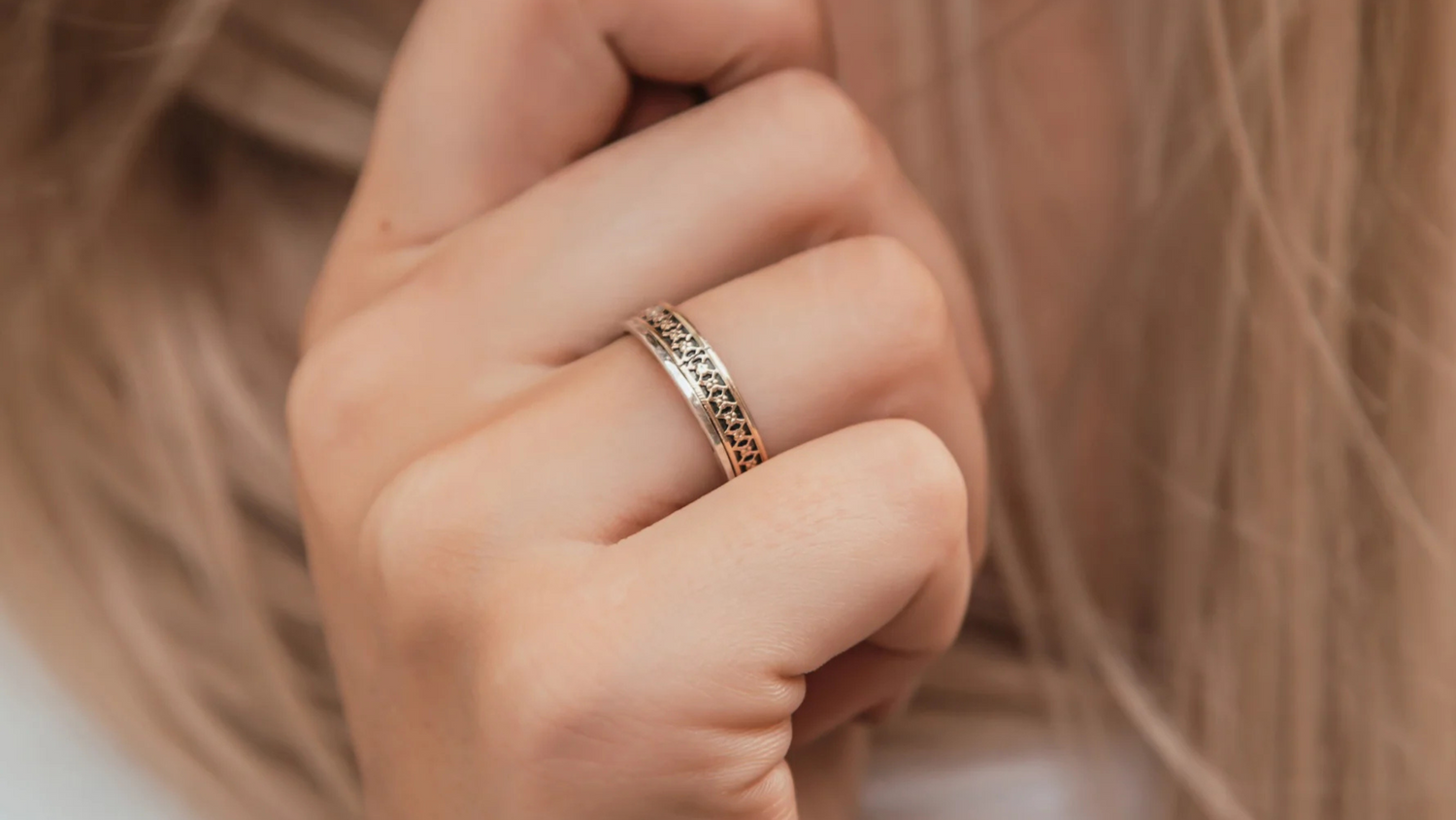 How Do You Wear Wedding Band With Engagement Ring?