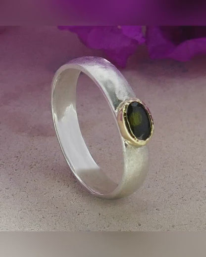 Enchanting Greens: Handcrafted Two-Tone Tourmaline Ring