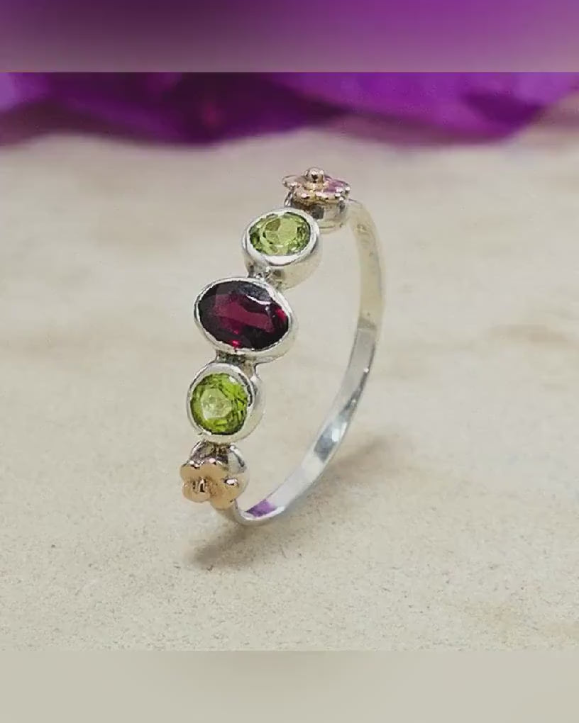 1.64 Ct Natural Red Garnet And Green Peridot Gemstones Two Tone 9k Rose Gold 925 Sterling Silver Solitaire with Accents Ring Engagement ring