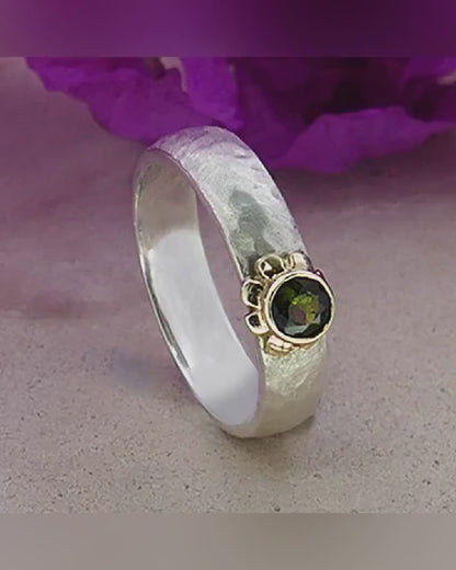 Mixed Metal Ring Natural Green Tourmaline Gemstone Two Tone 9k Gold &amp; 925 Sterling Silver Hammered Silver Ring Engagement Ring