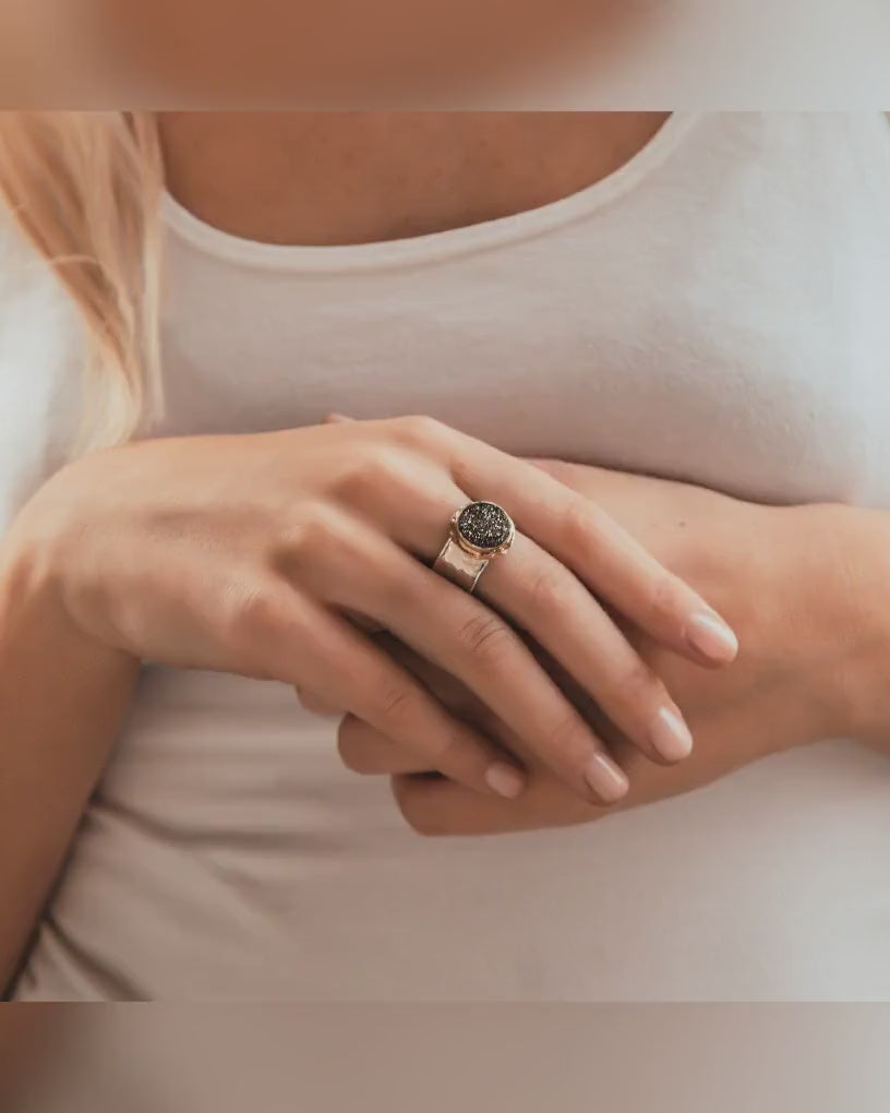 Druzy Mixed Metal Ring 4.4 Carat Gray Agate Druzy Stone Two Tone Solid 9k Yellow Gold &amp; 925 Sterling Silver Solitaire Ring Set Gemstone ring