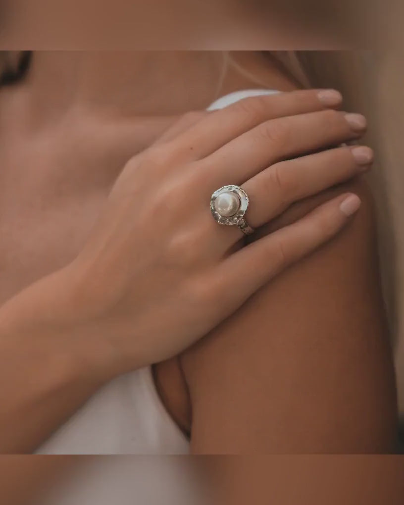 Unique White Pearl Statment Ring  925 Sterling Silver