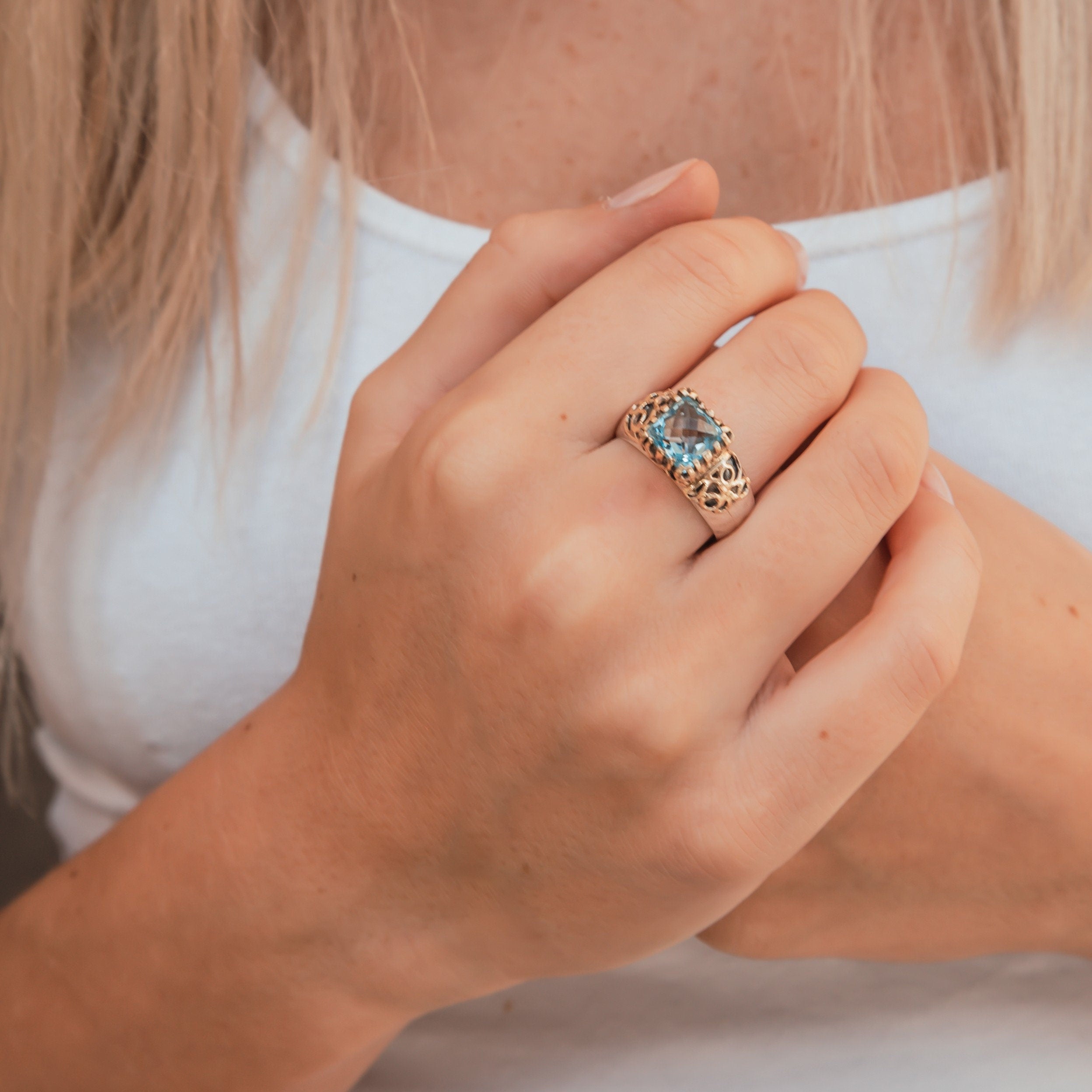 Vintage Blue Topaz two tone Statment Ring Solid 9 karat Yellow Gold and 925 Sterling Silver