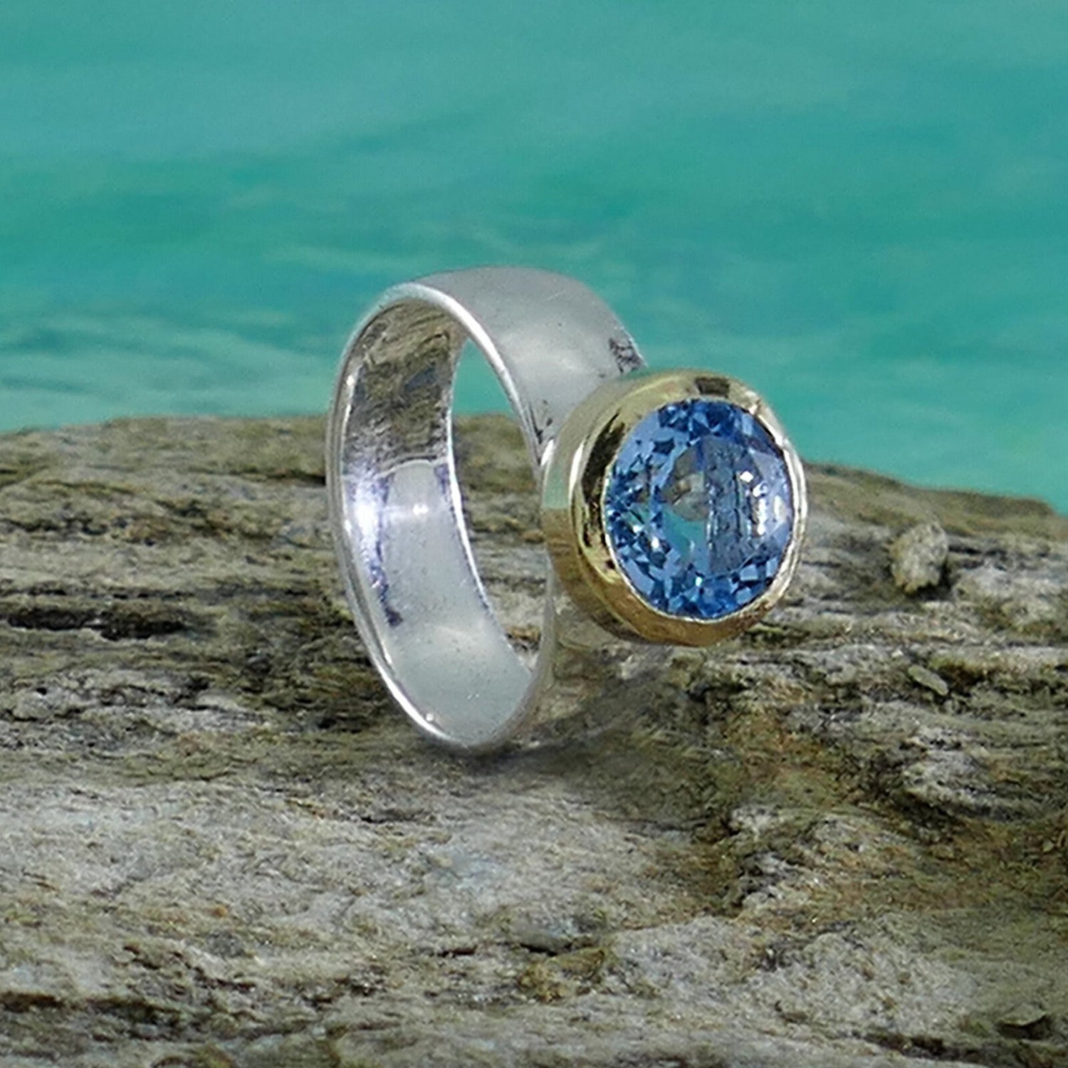 Blue Topaz Mixed Metal Ring 4.5 Carat Natural Blue Topaz Gemstone Two Tone Solid 9k Yellow Gold &amp; 925 Sterling Silver Solitaire Ring Setting