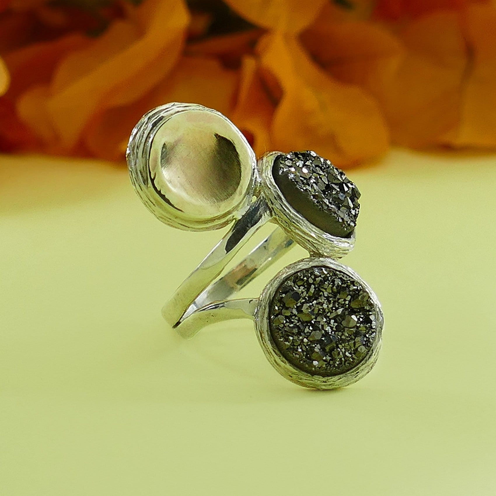 8 Carat Gray Agate Druzy Stone Two Tone Solid 9k Yellow Gold &amp; 925 Sterling Silver Statement Ring Set Setting Mixed metal ring Bohemian ring