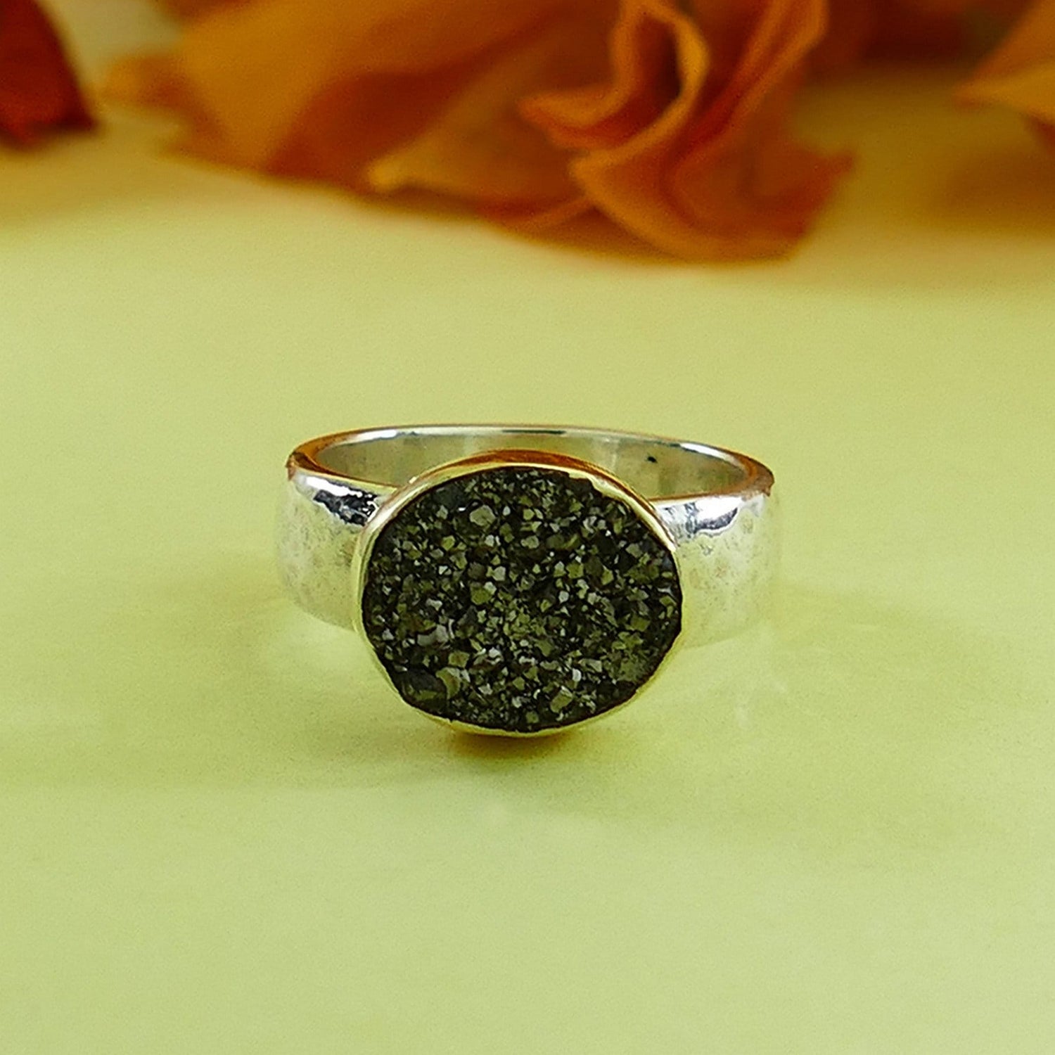 Bold Gleam: Contemporary Druzy Two-Tone Ring