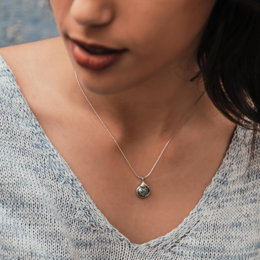 SPIRA Chain Sterling Silver Necklace with Roman Glass Rope Pendant