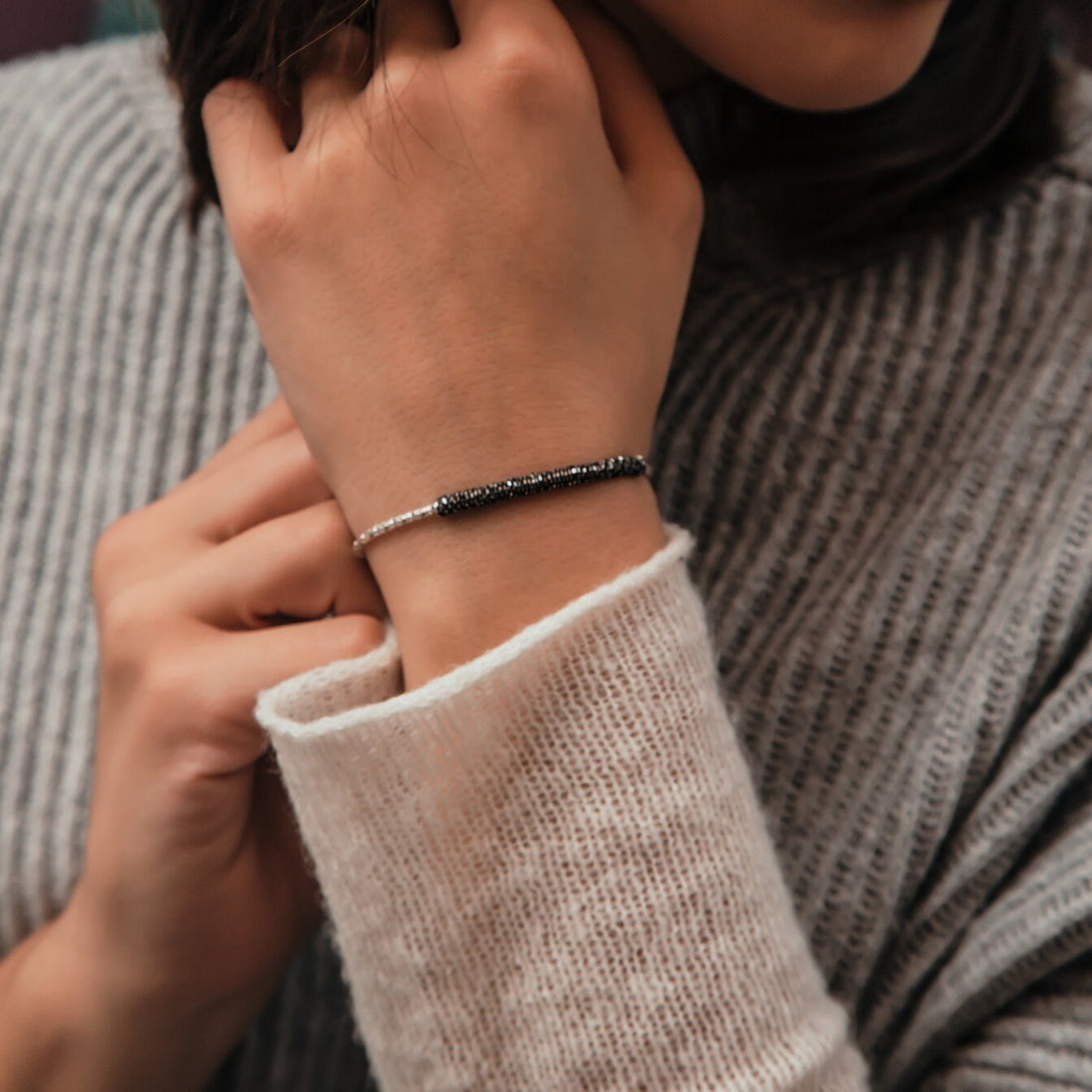 Everyday Elegance: Minimalist Oxidied Silver Bracelet