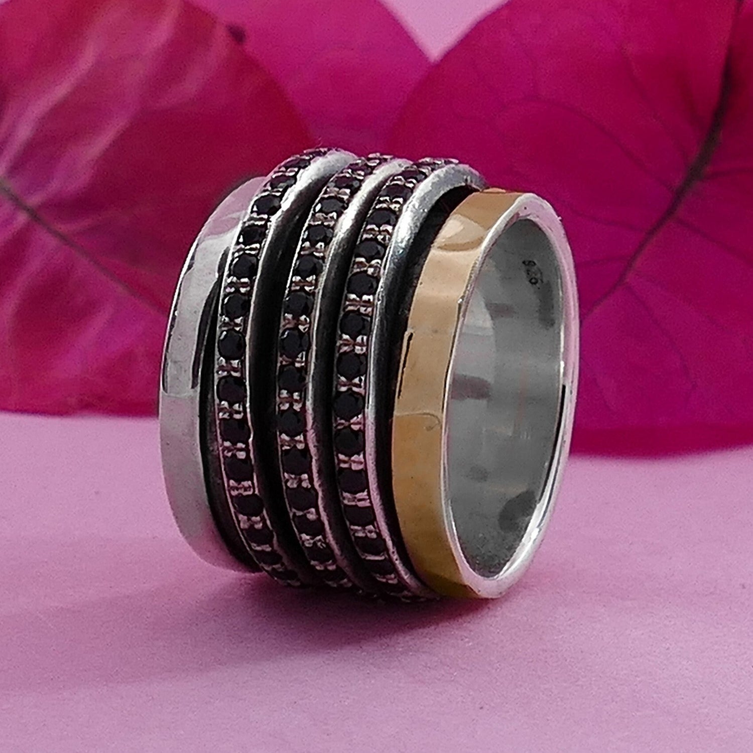 Harmony in Motion: Unique Two-Tone Spinner Ring set with Spinel gemstone