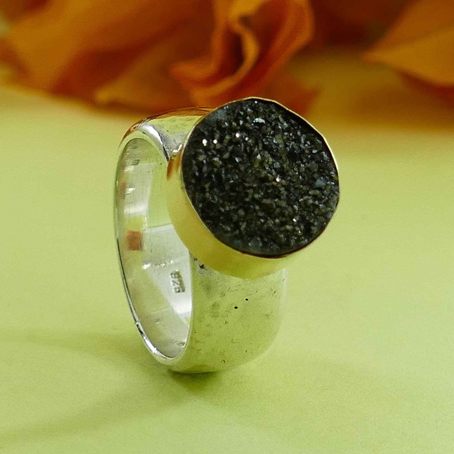 Druzy Mixed Metal Ring Two Tone Solid 9 karat Yellow Gold and 925 Sterling Silver Unique Agate Druzy Stone