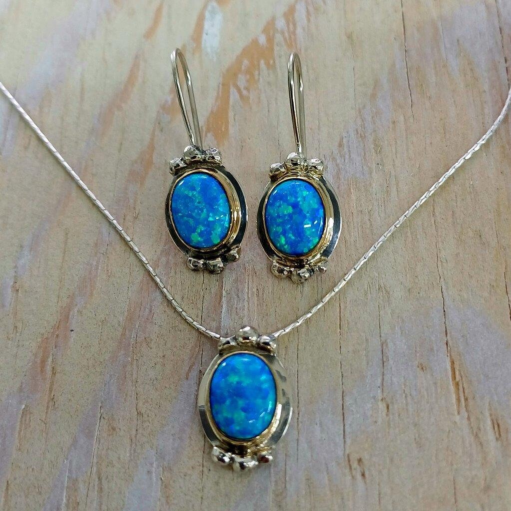 Oceanic Radiance: Handcrafted Two-Tone Blue Opal Necklace