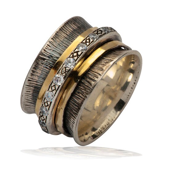 Zen Fusion: Dual-Tone Meditation Spinner Ring